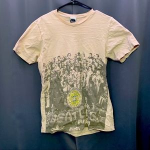 Men’s Small The Beatles Sgt Pepper Album Shirt